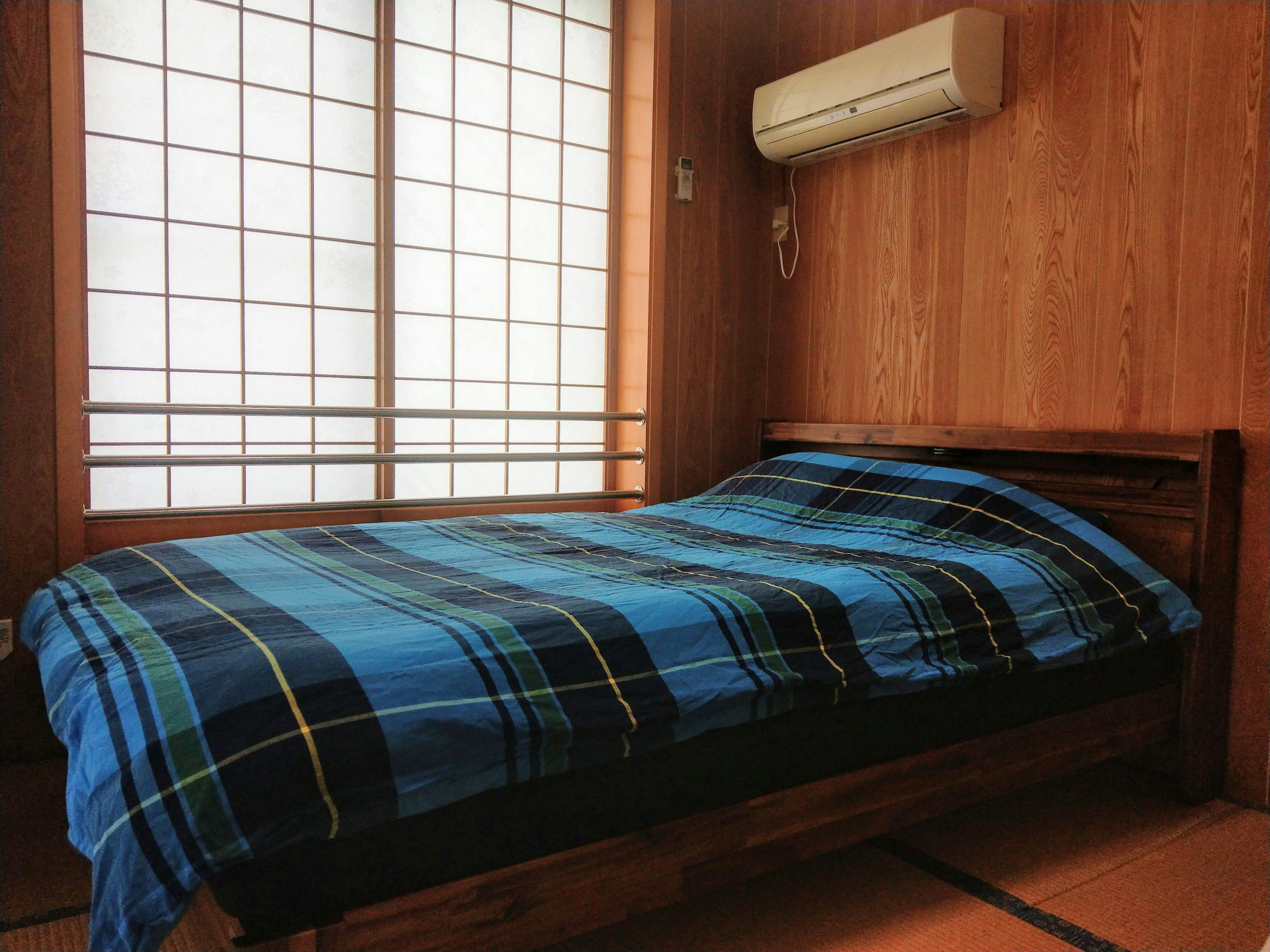 Tempat tidur ganda