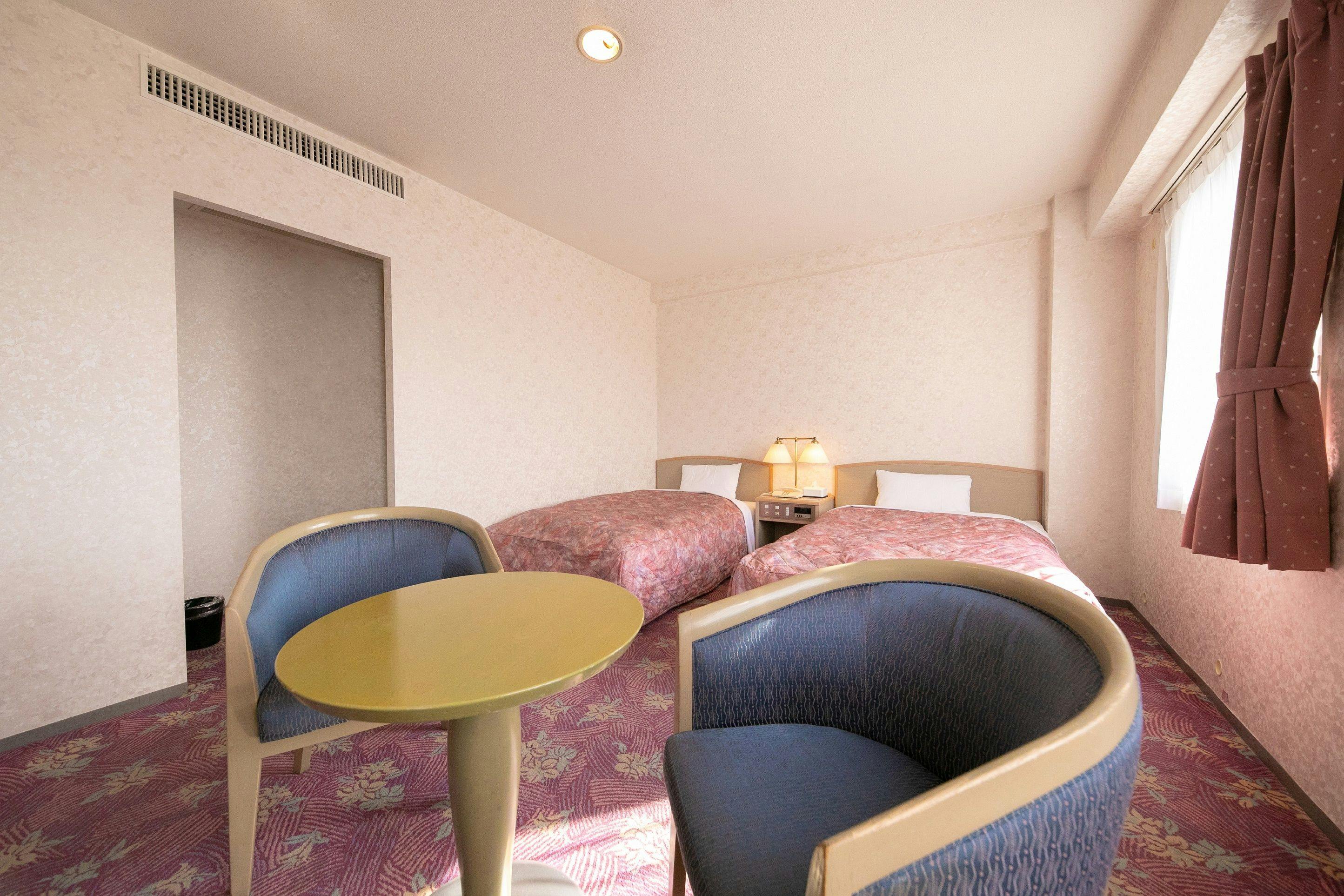 Main Hotel
