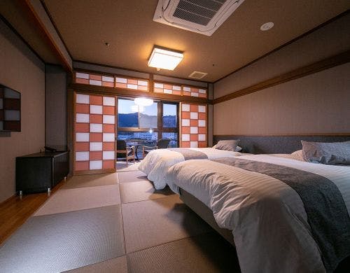 和室京間１０畳 ベッドタイプ／禁煙