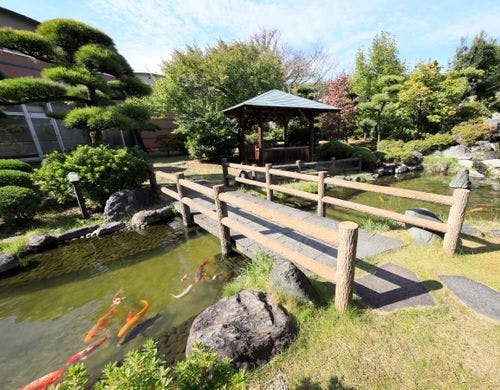 【中庭／庭園】