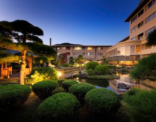 【中庭／庭園】