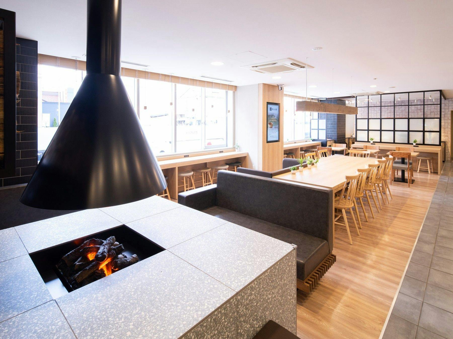 請在寬敞的休息室放鬆身心。