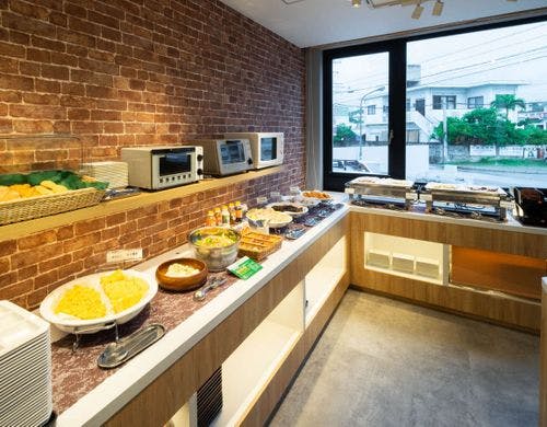 おかわり自由のビュッフェ形式です