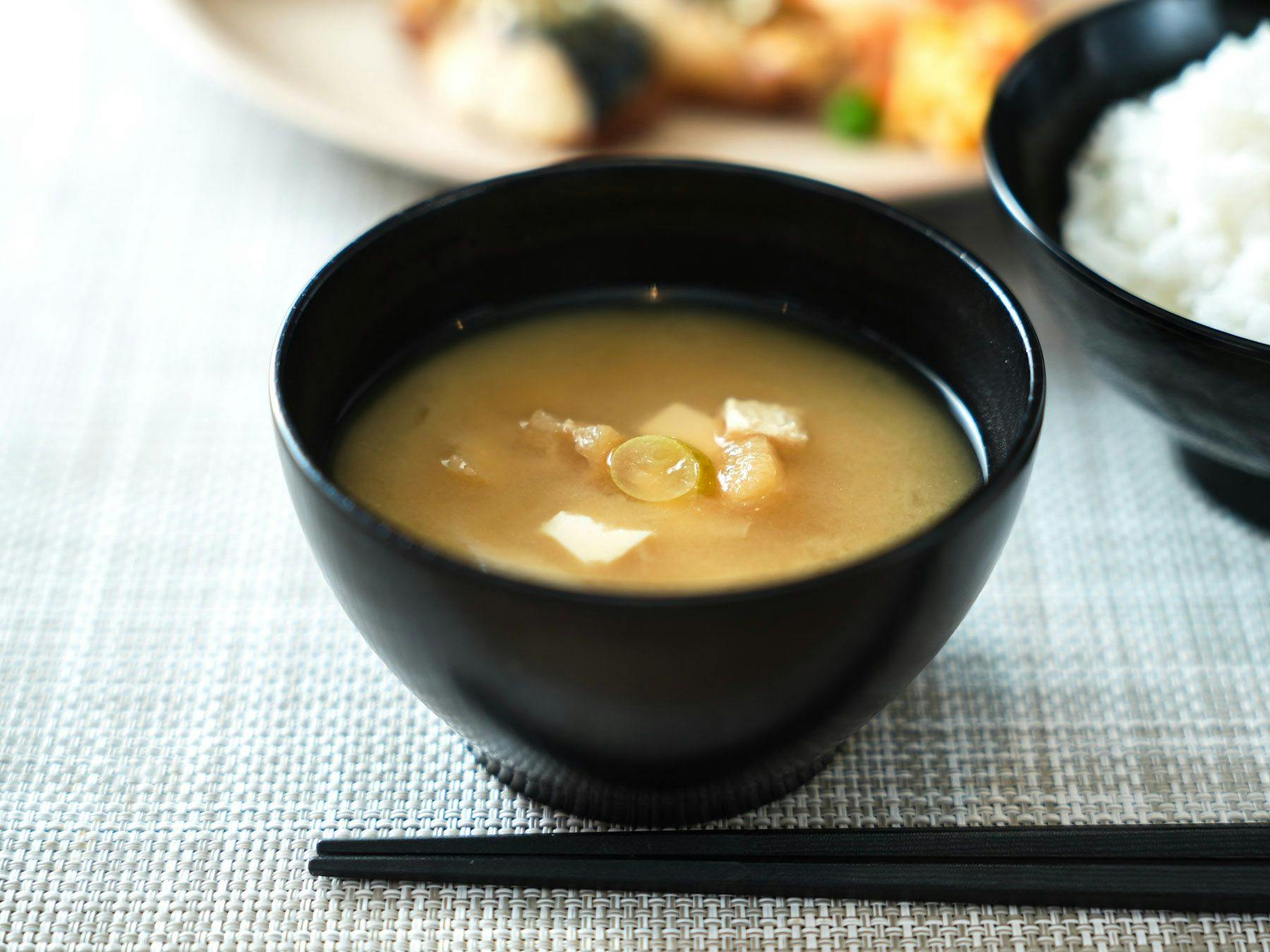 ผ่อนคลายกับซุปมิโซะที่ทำจากถั่วเหลืองออร์แกนิก♪