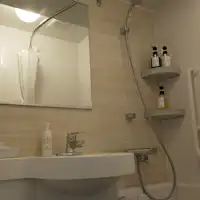 ห้องเดี่ยวสไตล์ญี่ปุ่นโมเดิร์นพร้อมห้องน้ำ