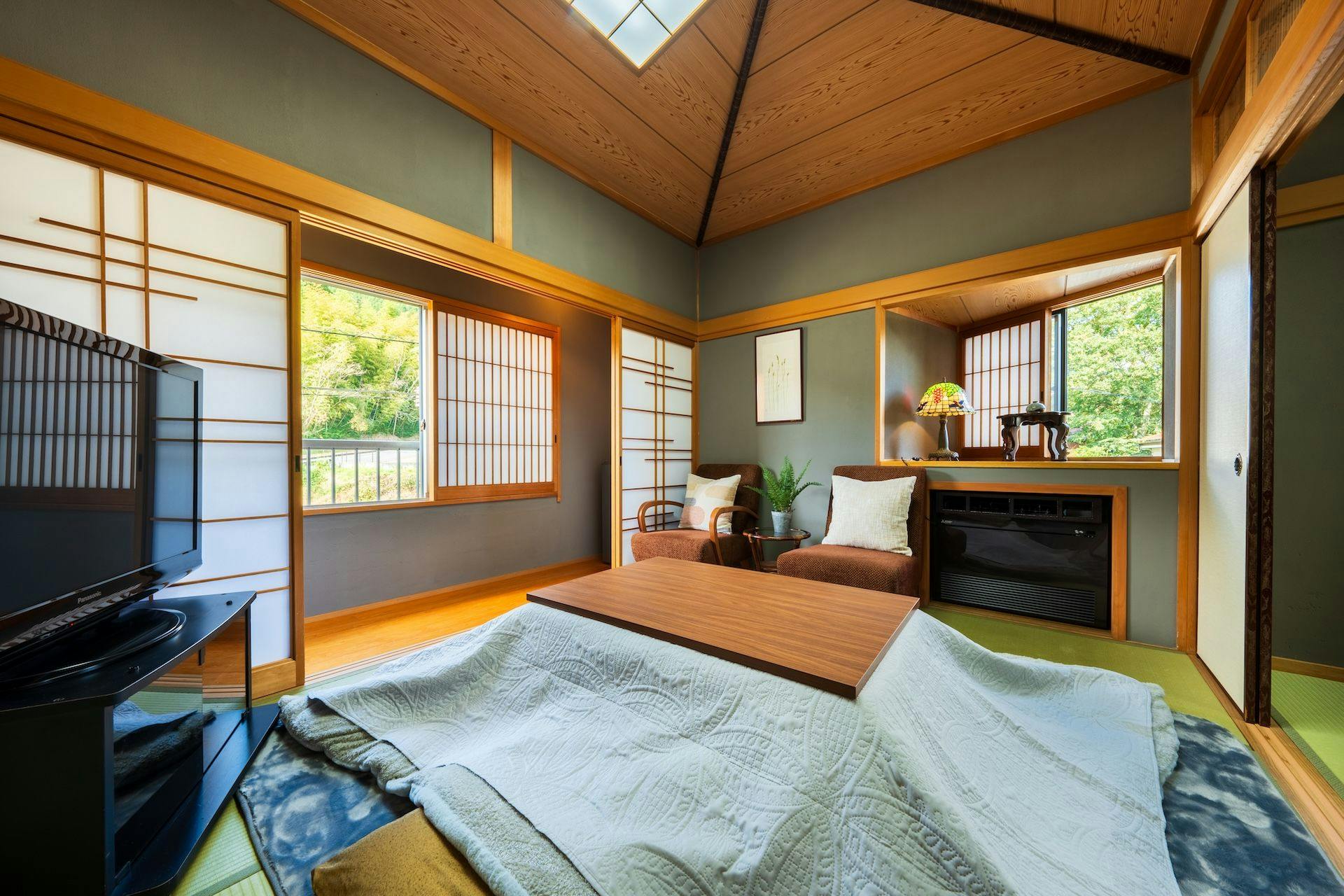 【บ้านสไตล์ตะวันตก】ห้องหมายเลข 6・ห้องสไตล์ญี่ปุ่น／ฟูก×4
