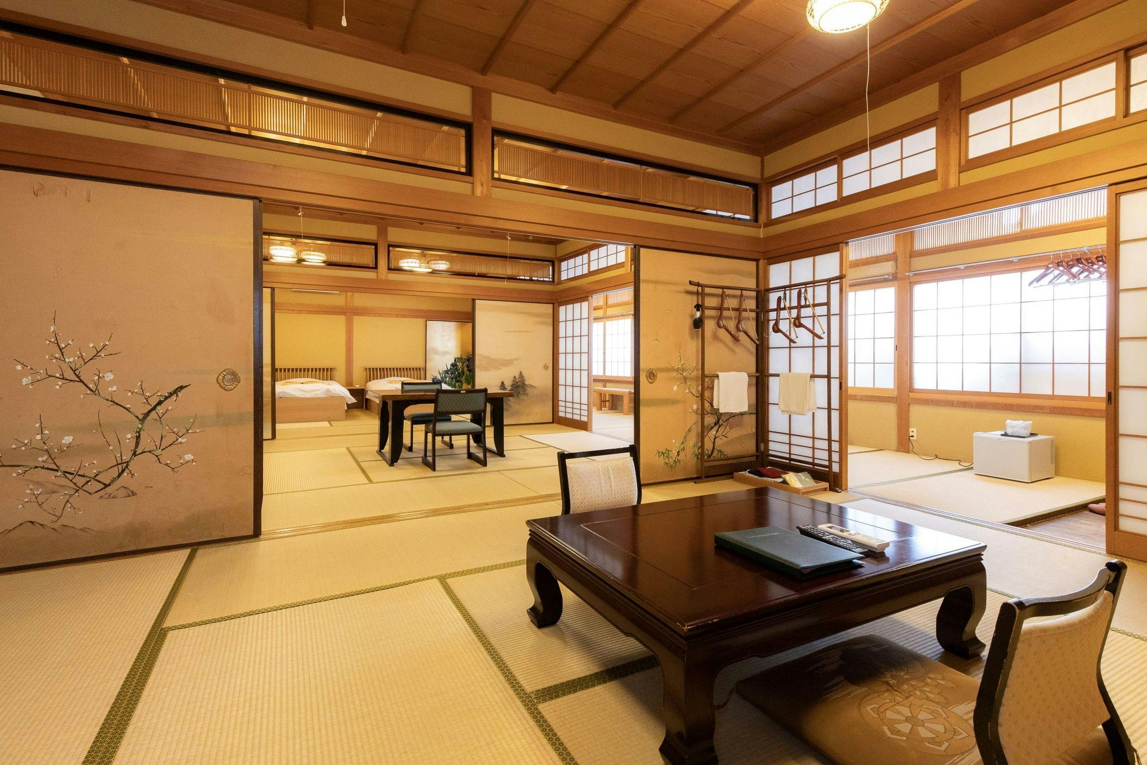 Dorogawa Onsen Kakujin