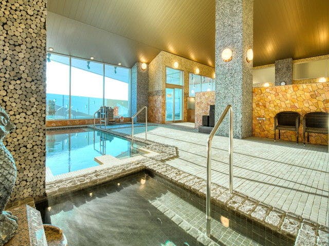 ห้องน้ำ_อ่างอาบน้ำ_กลางวัน