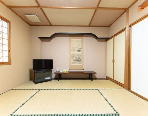 【禁煙】和室1～3名様（バス・トイレ共用）