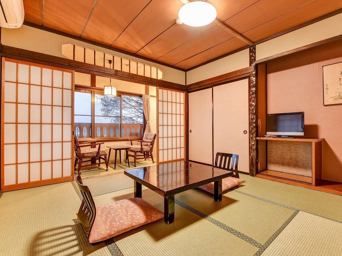 ห้องพักพร้อมอ่างอาบน้ำไม้ฮิโนกิ ขนาด 6-7.5 เสื่อทาทามิ