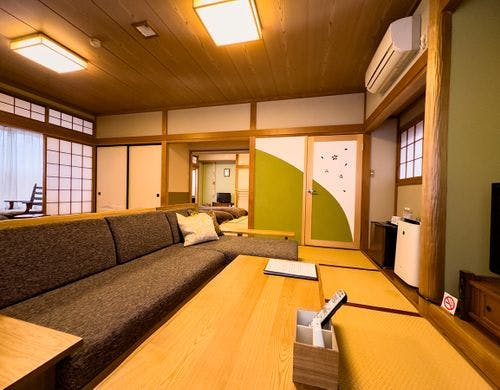 【2Fひのきの間・21畳＋広縁4畳】お布団