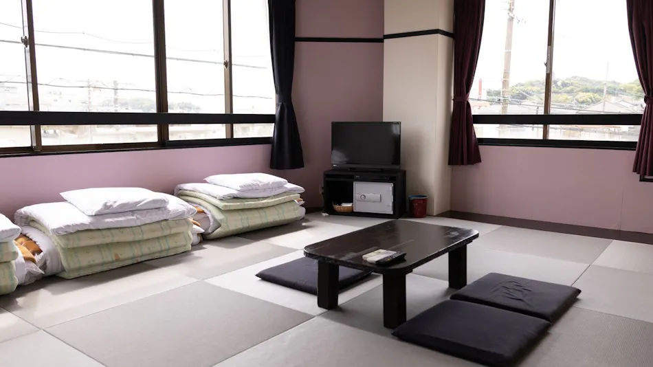 Inn Wakadake: Tuna and Local Sake Inn