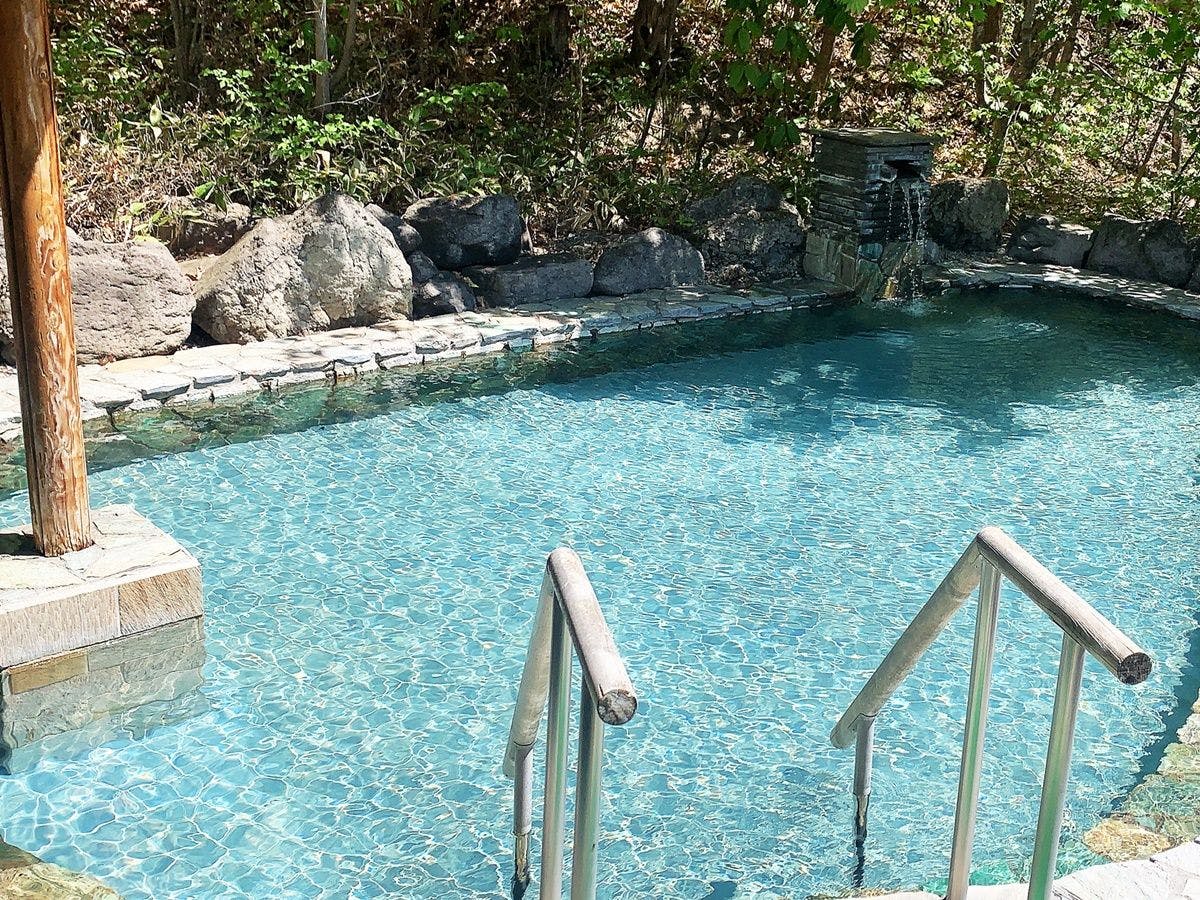 บ่อน้ำพุร้อนกลางแจ้ง