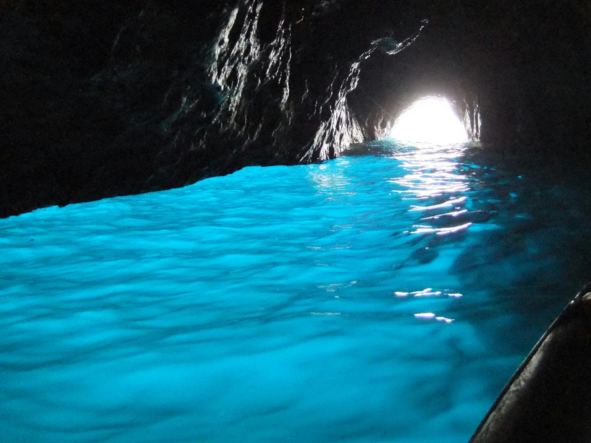 마에다 곶과 푸른 동굴 [차로 약 30분]