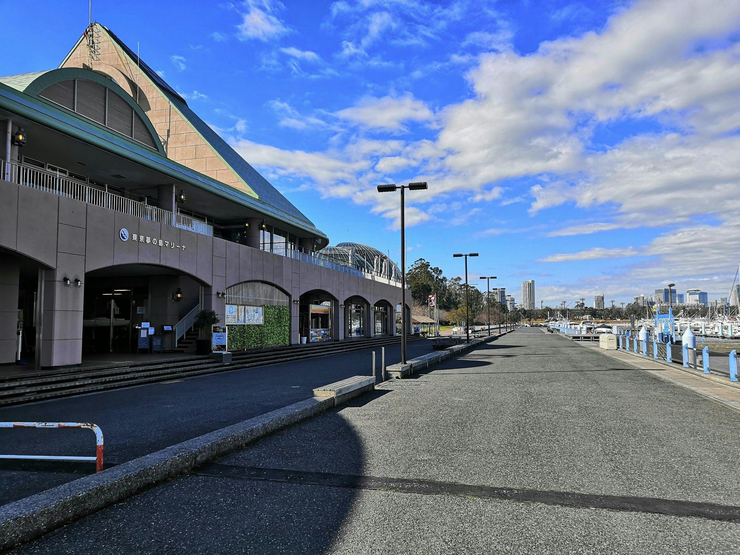 เดินเพียง 5 นาทีจากโรงแรมมารีน่าดรีมไอส์แลนด์