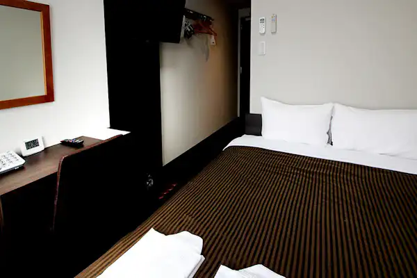 더블룸【140cm 폭 침대 1개】