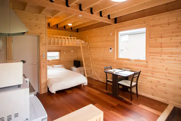 ・<Contoh kamar (Semi-double dan loteng)>