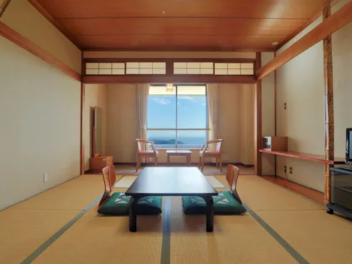 【ห้องพัก】ห้องสไตล์ญี่ปุ่น 10 เสื่อทาทามิ พร้อมวิวทะเล