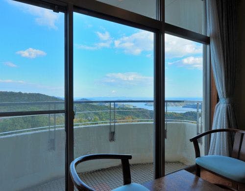 【客室】10畳の和室