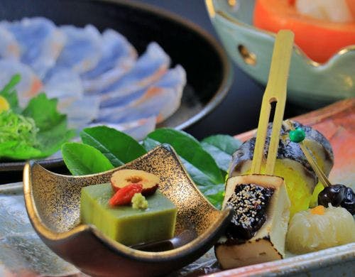 【贅沢コース一例】彩りきれいな前菜