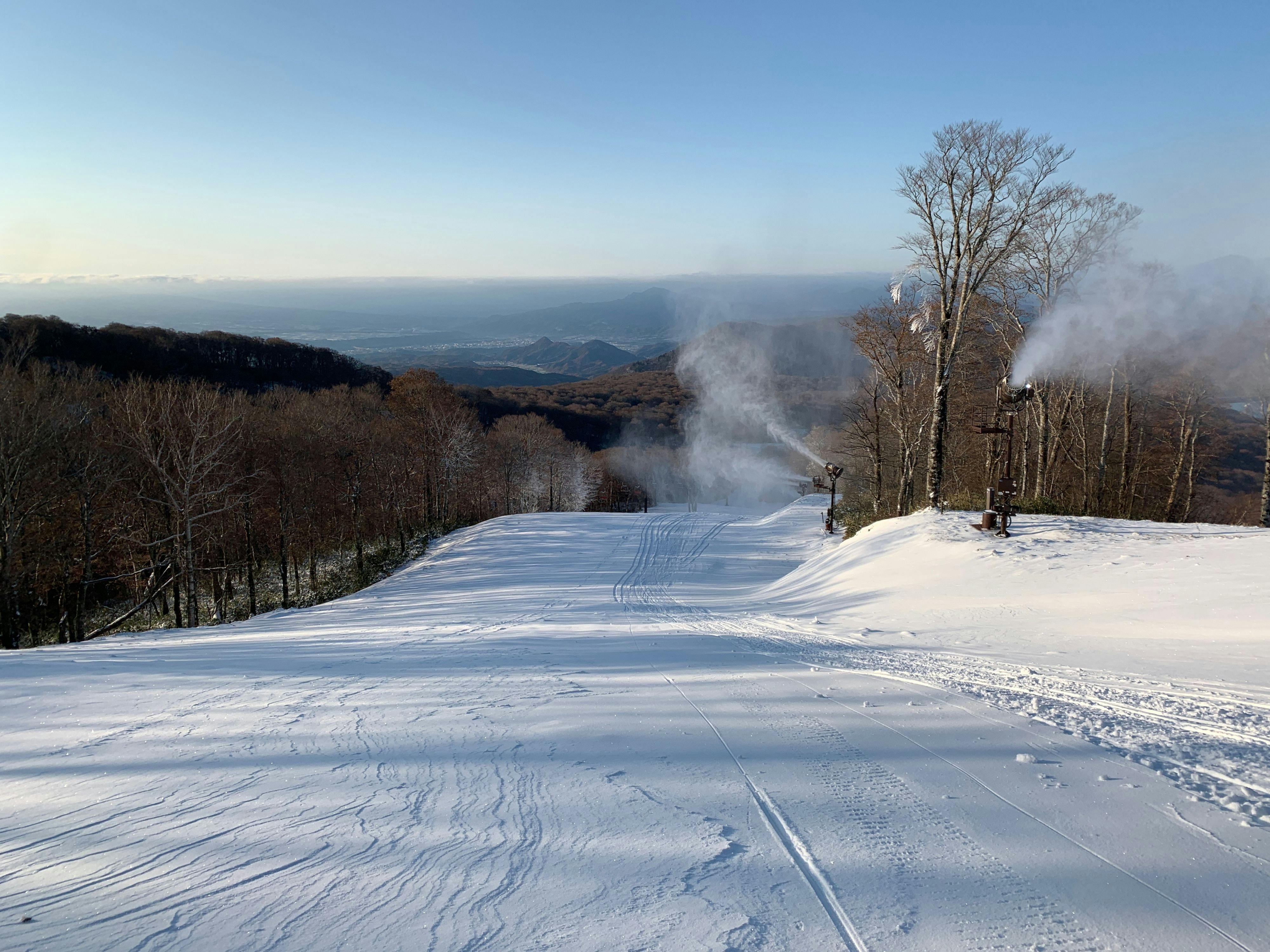 เครื่องทำหิมะทำงานเต็มที่!!