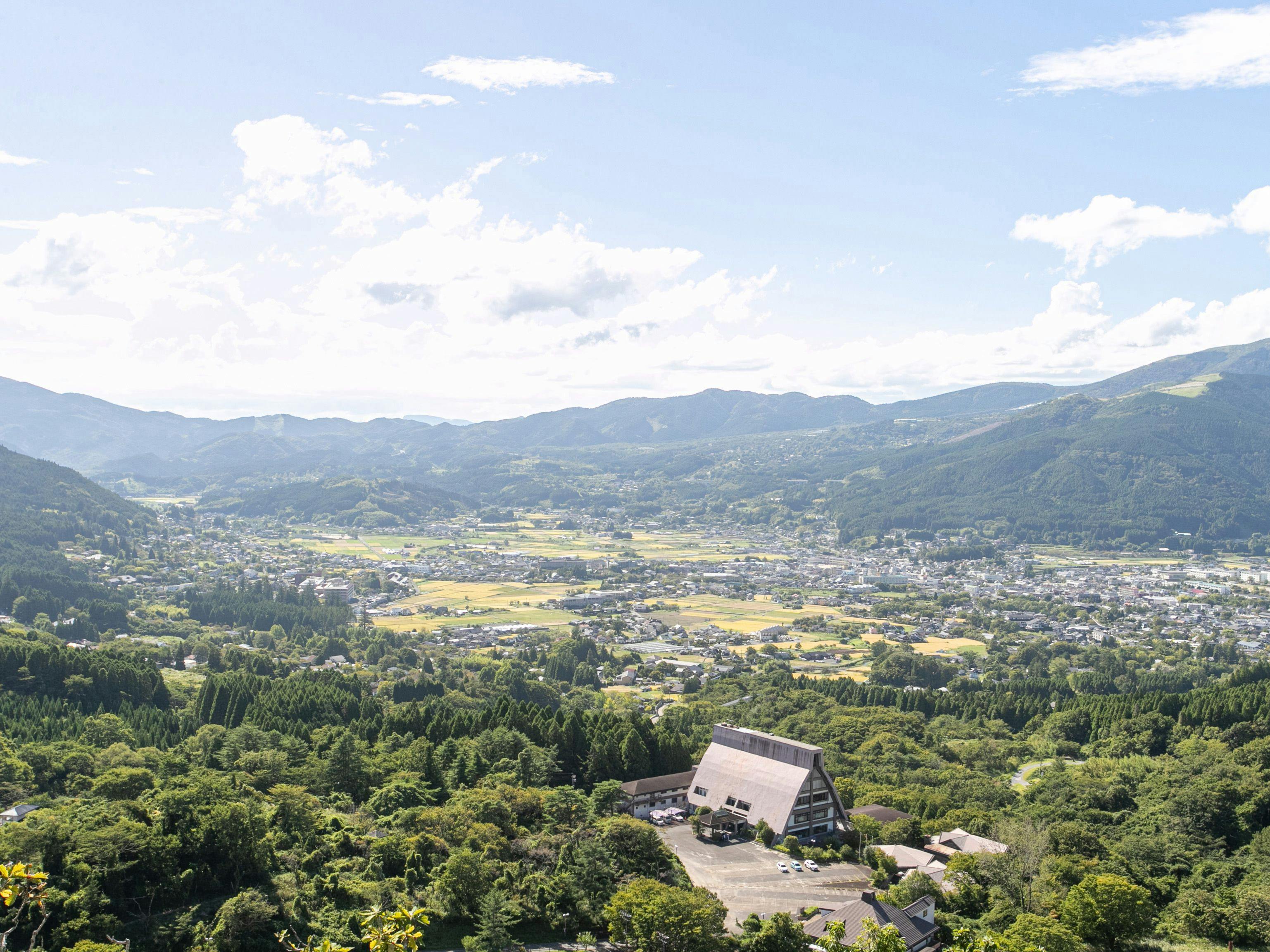 Yufuin Villa Shikisai Hotel
