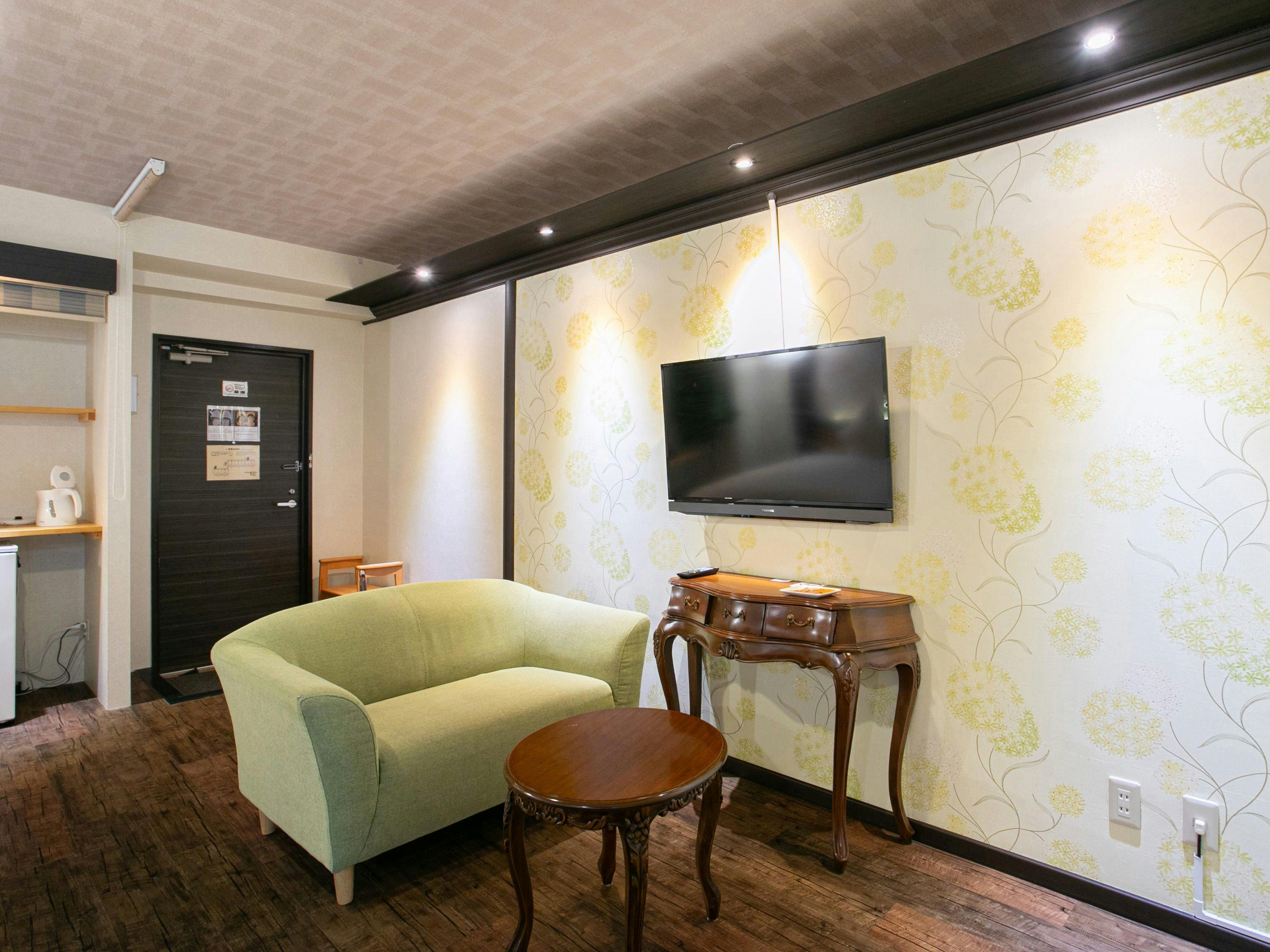 Yufuin Villa Shikisai Hotel