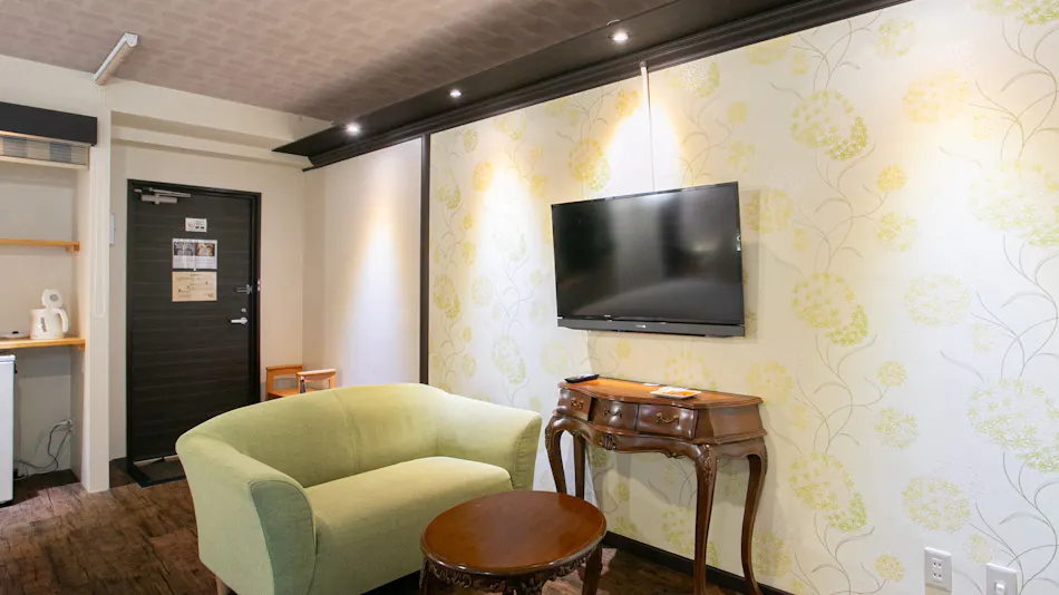 Yufuin Villa Shikisai Hotel