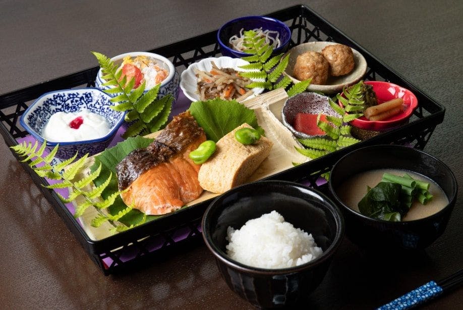 Yufuin Villa Shikisai Hotel