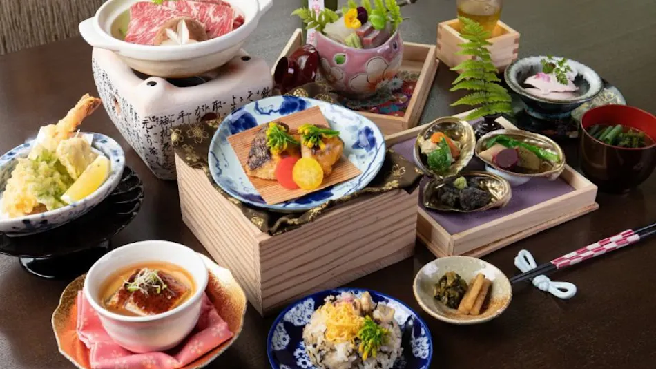 Yufuin Villa Shikisai Hotel