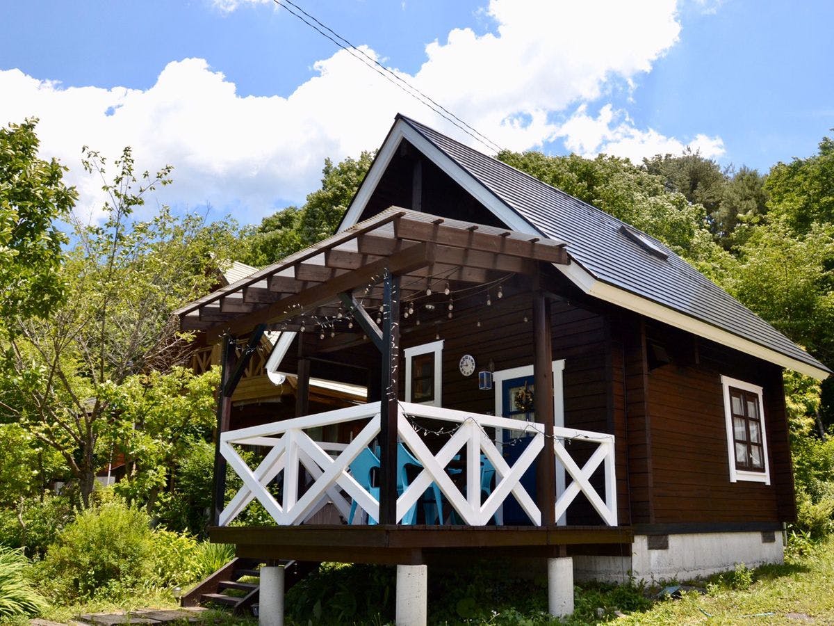 【กระท่อมสีฟ้า】