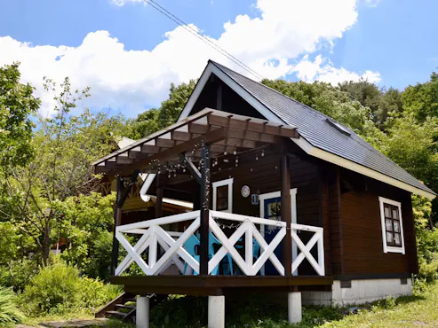 【กระท่อมสีฟ้า】