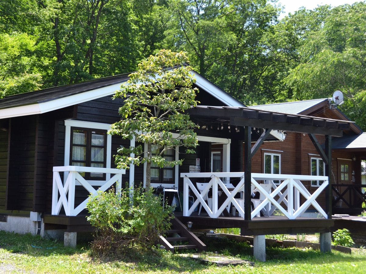 【คอทเทจสีขาว】