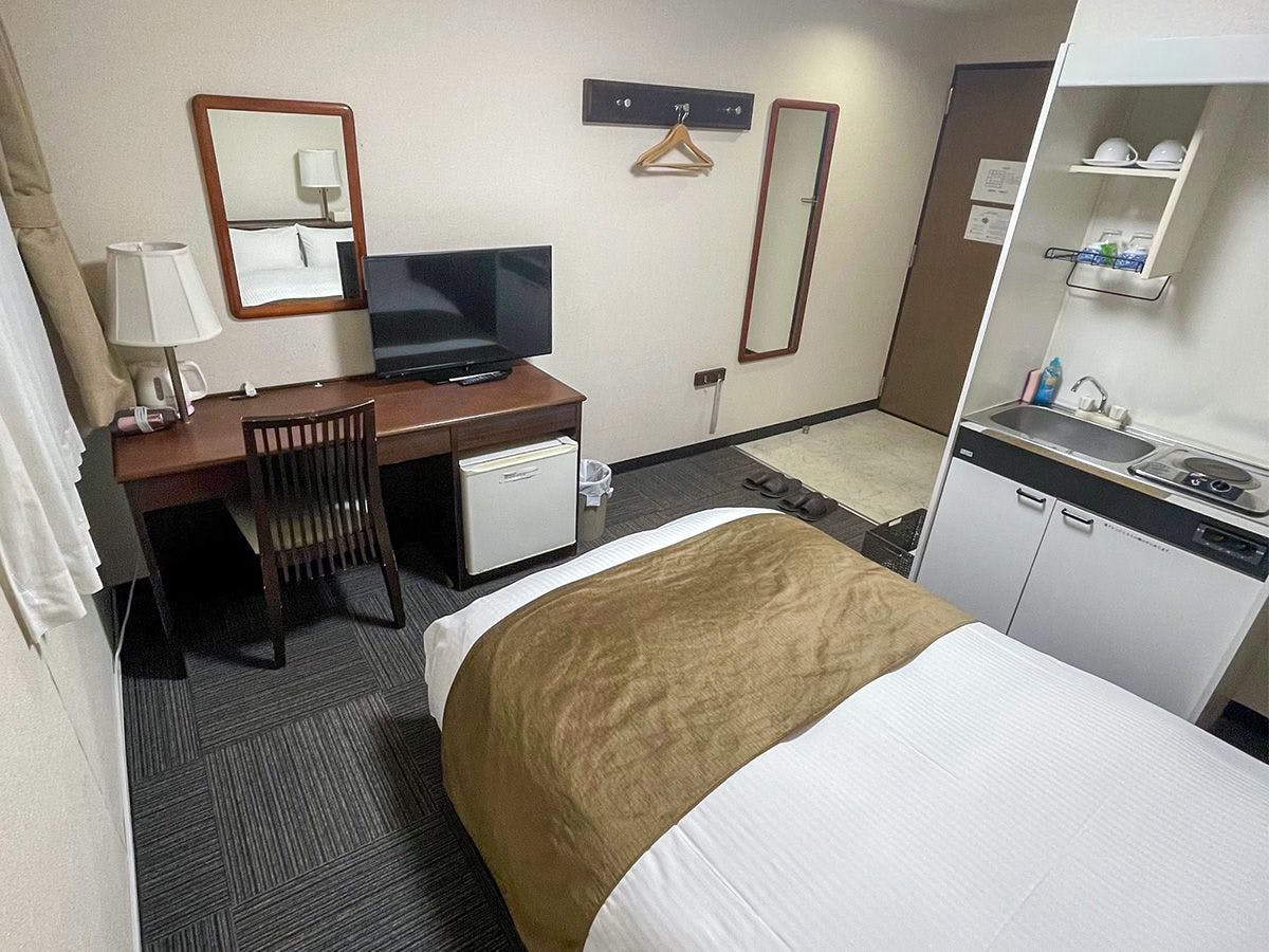 Takatsuki W&M Hotel