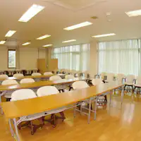 ห้องประชุมแบบโรงเรียน