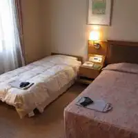 ห้องเดี่ยว + เตียงเสริม