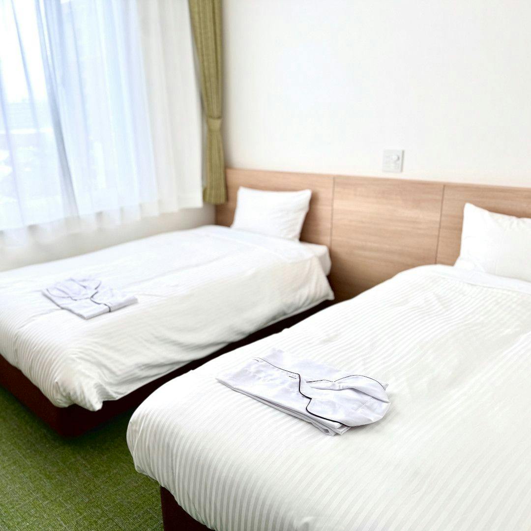 雙床房
兩張單人床