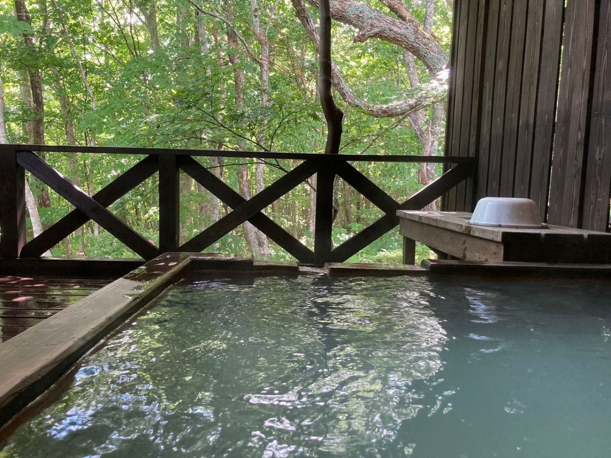 บ่อน้ำพุร้อนกลางแจ้ง