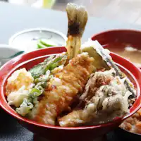 อิวานะด้ง