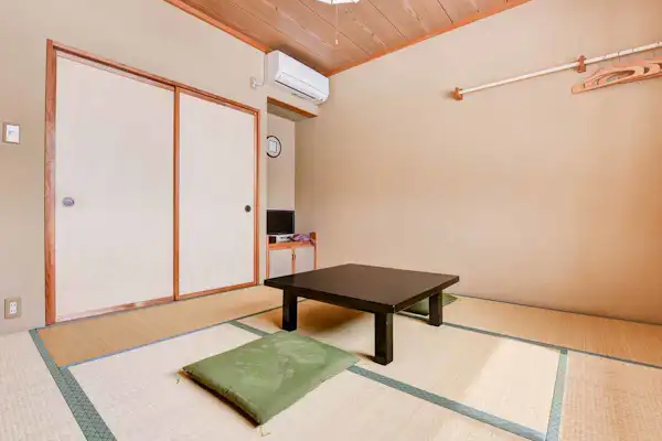 *Salah satu contoh Kamar / Kamar gaya Jepang 8 tatami