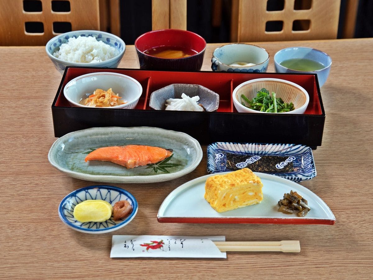 Shikisai no Yado Kanoe
