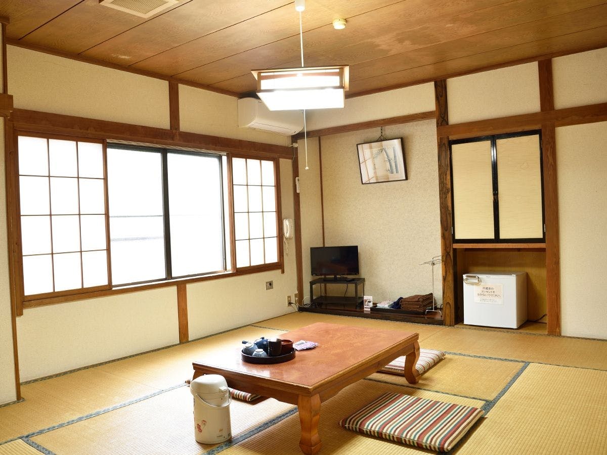 Nishitani Onsen Nakamori Inn