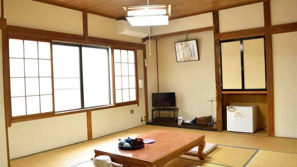Nishitani Onsen Nakamori Inn