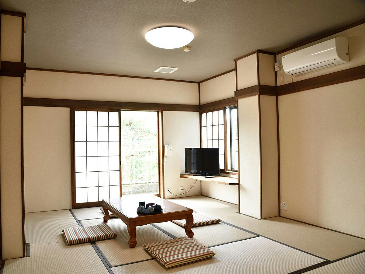 Nishitani Onsen Nakamori Inn