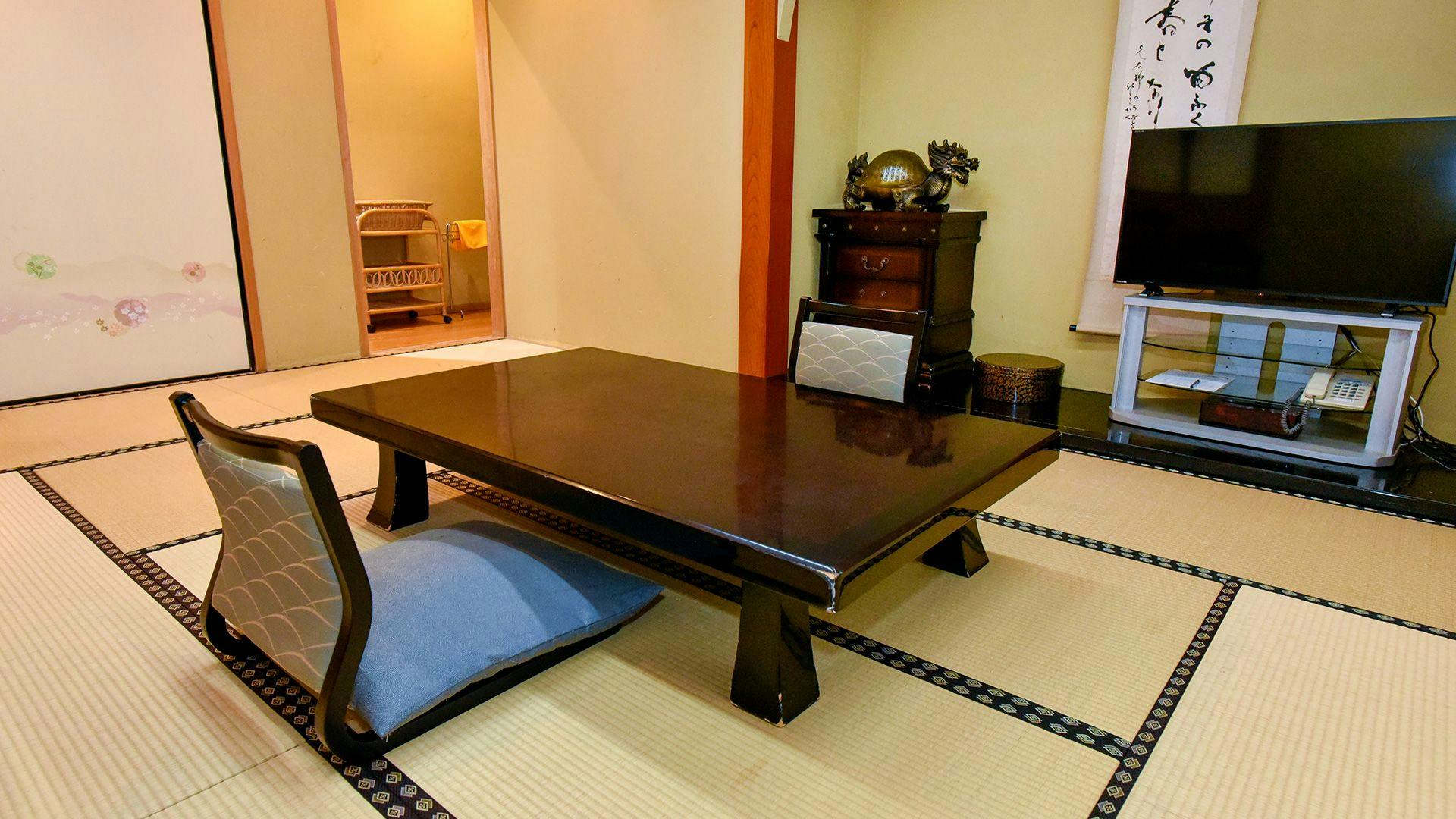 Hama Zen Ryokan: Inn with Semi-Open-Air Baths in All Guest Rooms