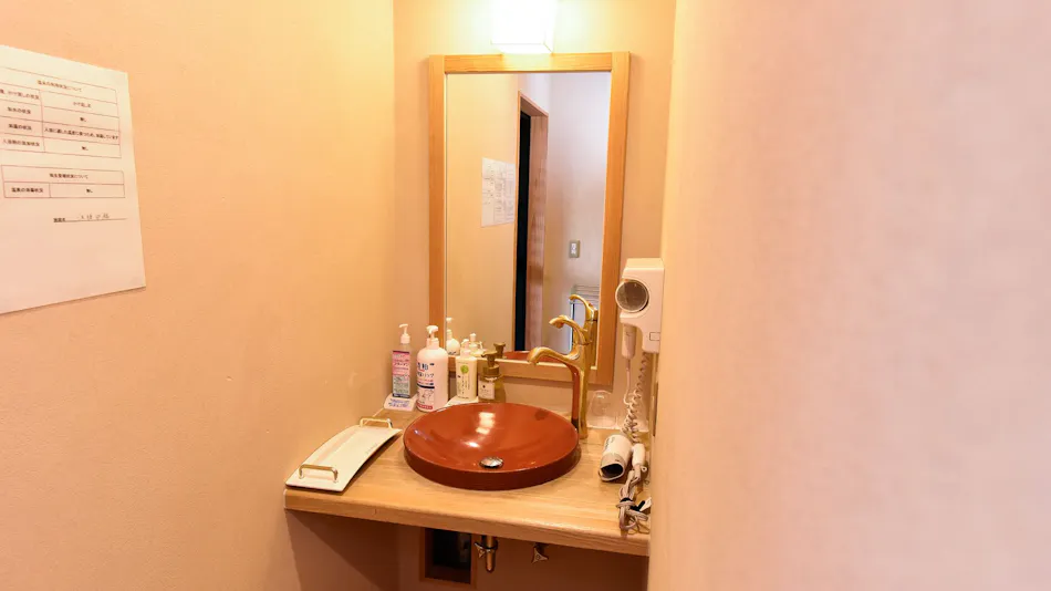 Hama Zen Ryokan: Inn with Semi-Open-Air Baths in All Guest Rooms