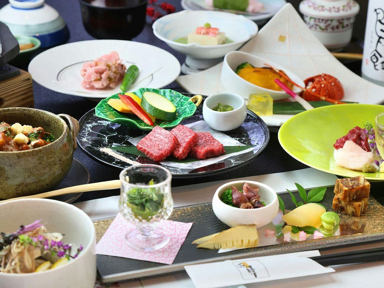 Hama Zen Ryokan: Inn with Semi-Open-Air Baths in All Guest Rooms