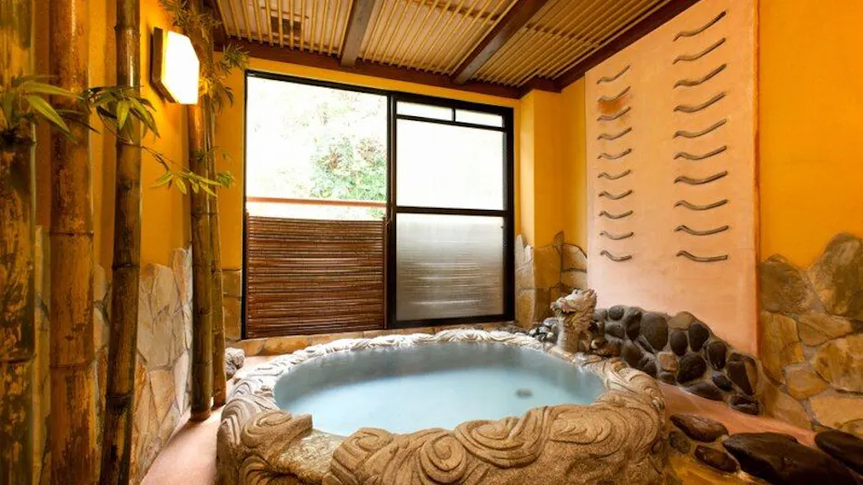 Hama Zen Ryokan: Inn with Semi-Open-Air Baths in All Guest Rooms