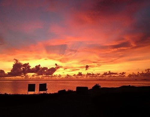 近くの海（夕陽）