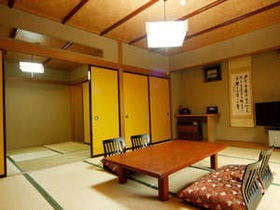 猿ヶ京温泉　湯元　長生館